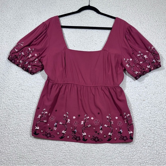 Boxlunch Tops - Disney Mulan Floral Women's Smock Blouse Top BoxLunch Exclusive size 2X Burgundy